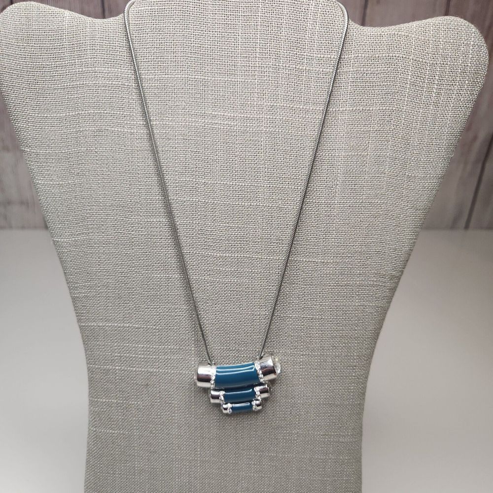 NWT Lia Sophia Silver Turquoise  Crystals Queue Pendant  Necklace 18 21 inches